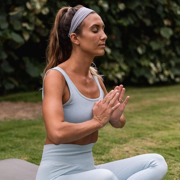 Sport Headbands for Girls and Women Adjustable Non Slip Yoga Running - Picture 6 of 9